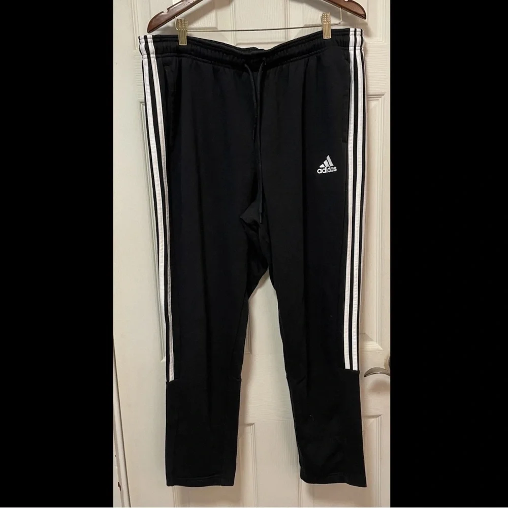 Adidas Men’s Black Tapered Leg Regular Fit XXL Elastic Waist Sweatpants Y2K EUC